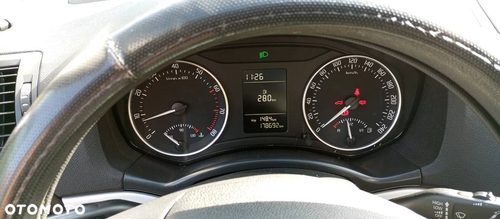 Skoda Octavia 1.4 TSI Ambiente - 4