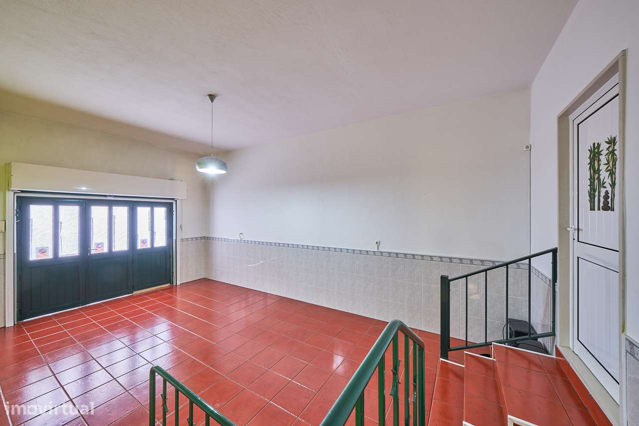 Moradia Geminada com 5 quartos - Pinhal Novo-8