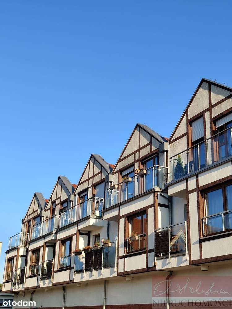 Dwupoziomowe w centrum Puszczykowa-0