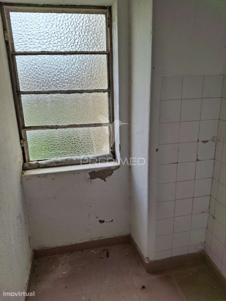 Apartamento T2 para remodelação. - Grande imagem: 3/7