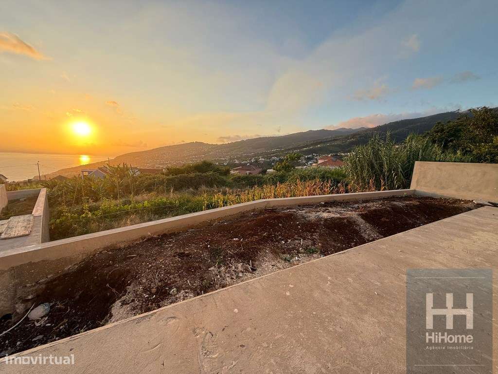 Moradia T2+1 na Calheta com piscina e vista mar - Grande imagem: 5/27