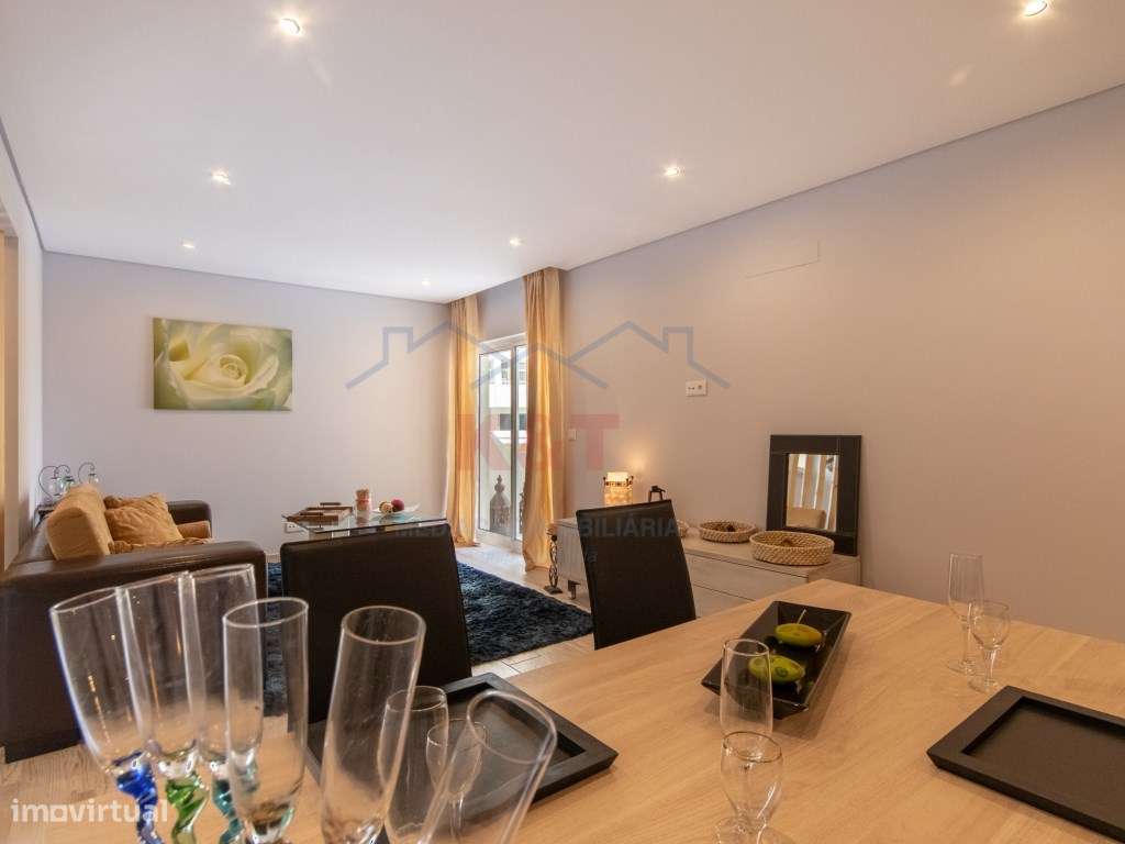 T2 remodelado na 1ª linha da Praia da Rocha-6