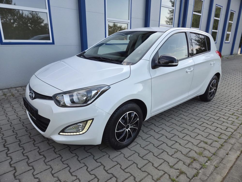 Hyundai i20 I (2008-2014) 1.2 Fifa World Cup Edition 2014