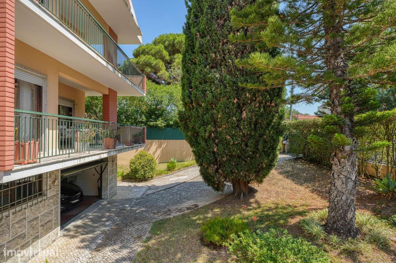 Moradia independente T8 com jardim, pomar e garagem | Nova Oeiras-54