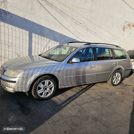 Ford Mondeo SW 2.0 TDdi Ghia - 9