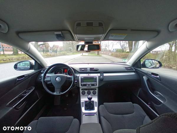 Volkswagen Passat 1.4 TSI Comfortline - 2