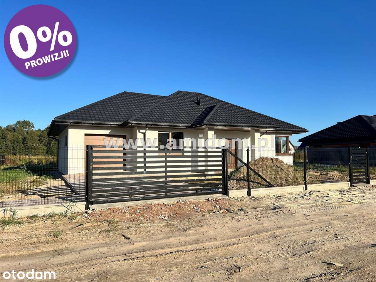 Komfortowy,parterowy dom położony na dużej działc - Pełny obrazek: 4/20