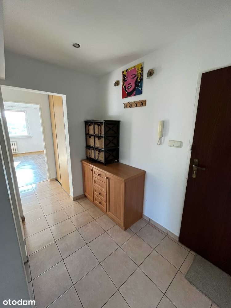 Słonecznie mieszkanie w centrum Poręby-5