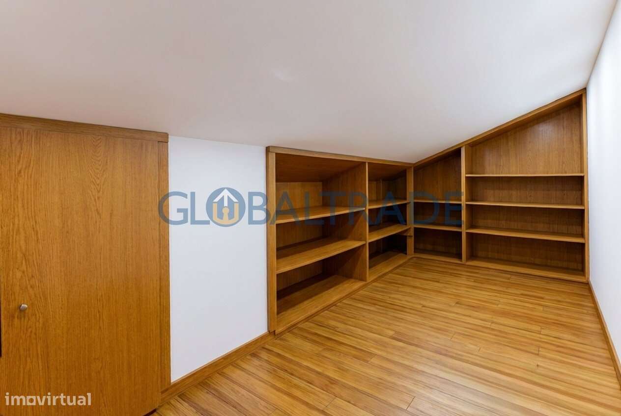 Duplex T2+1 com vista mar em Canidelo-57