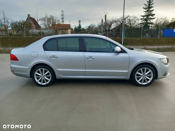 Skoda Superb 1.8 TSI Active - 8