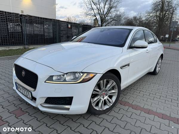 Jaguar XF 3.0 V6 Prestige - 3