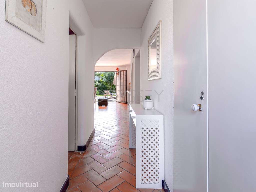 Charmoso Apartamento de 2 Quartos Rés-do-Chão com Grande Jardim Pri...-10