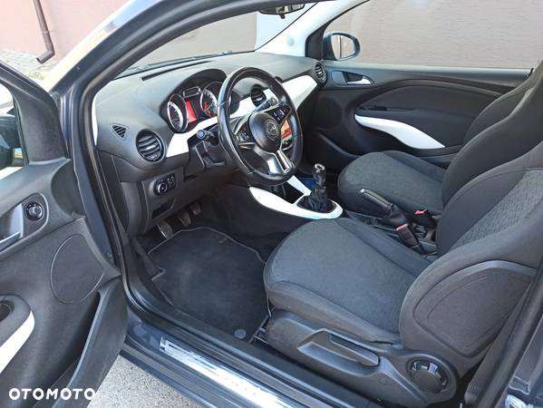 Opel Adam 1.2 - 3