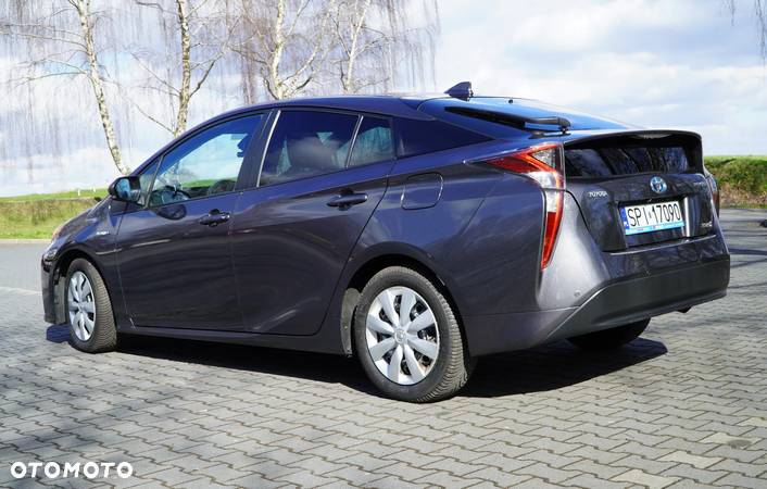 Toyota Prius Hybrid Executive - 7