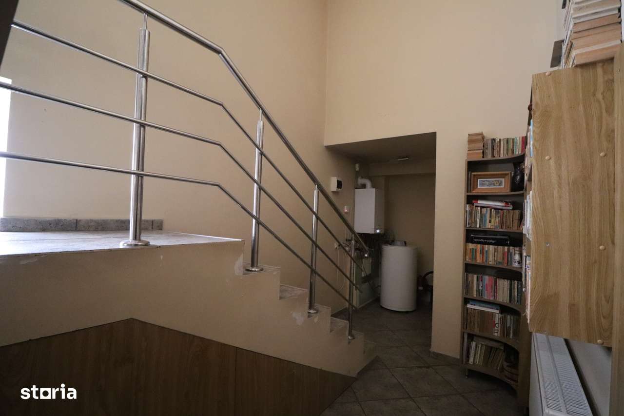 Vila individuala spatioasa cu 1500 mp teren central in Magurele-8