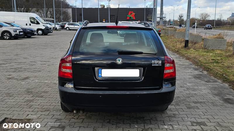 Skoda Octavia 2.0 TDI DPF DSG Elegance - 5