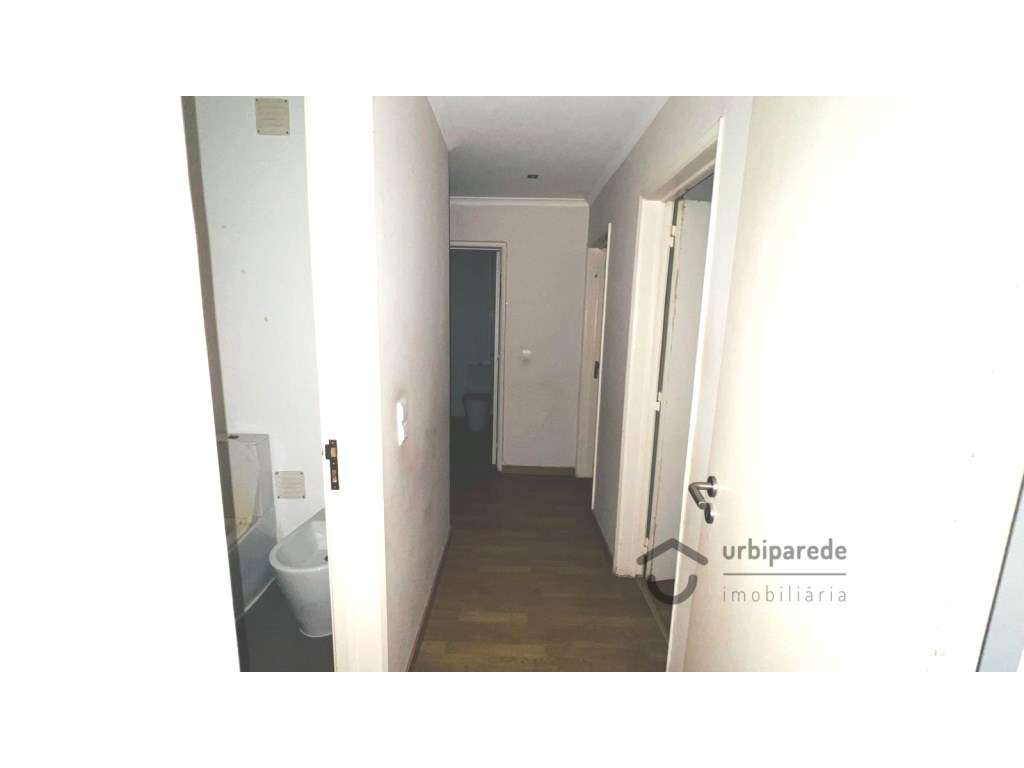 Apartamento T3, em Monte Abraão Queluz-14