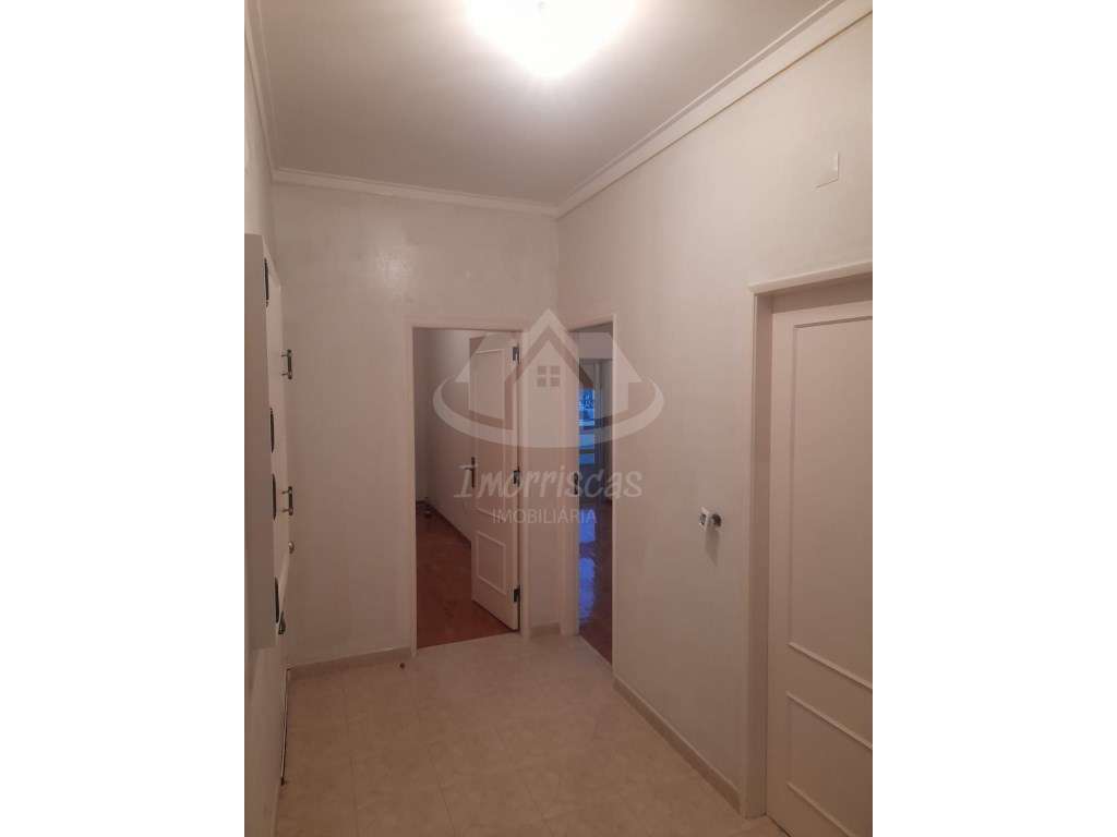 Apartamento T3 em Vale de Figueira, São João da Talha - Grande imagem: 5/15