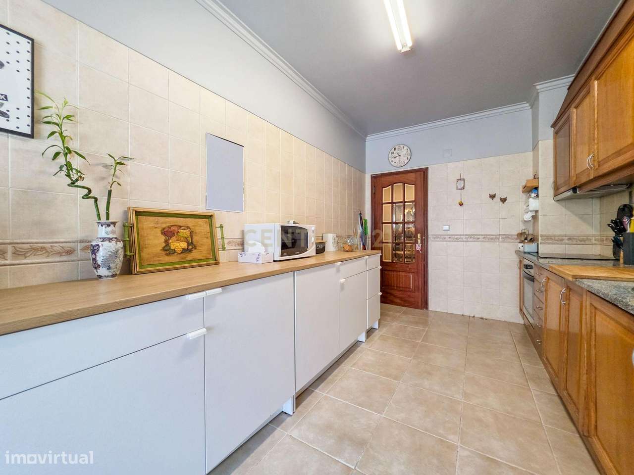 Apartamento de 3 assoalhadas em excelentes estado de conservação.-10