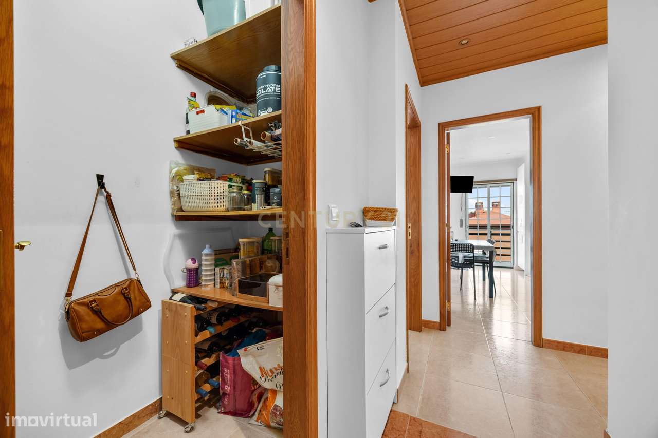 Apartamento T2 Atalaia-4