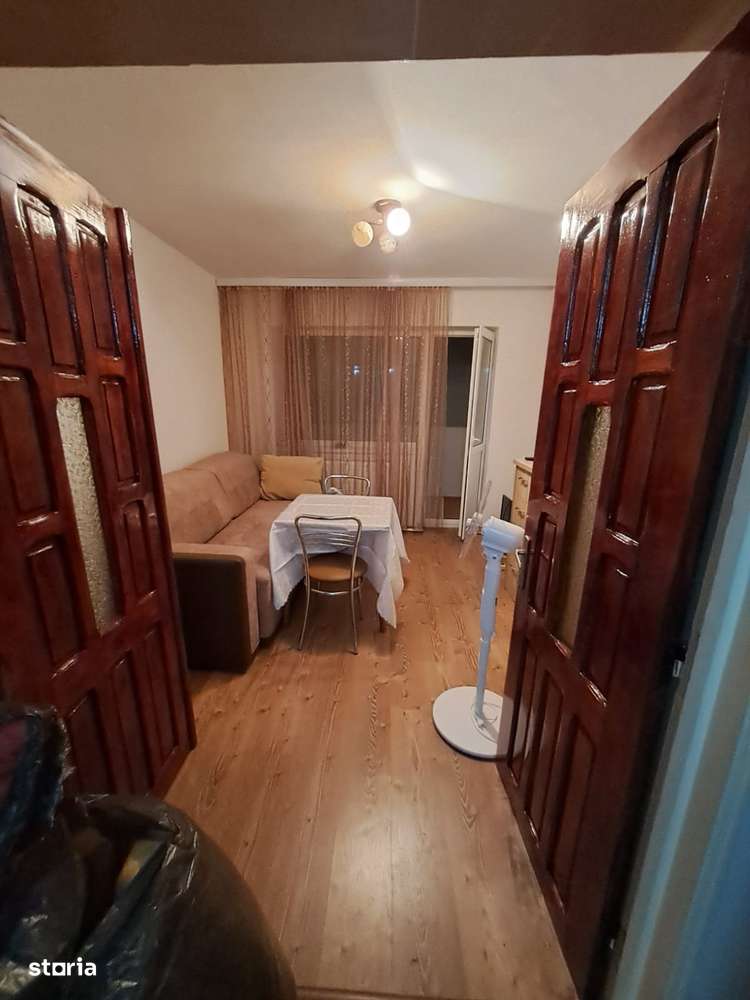 Apartament 2 camere de vanzare Adjud - Casa de Cultura-8