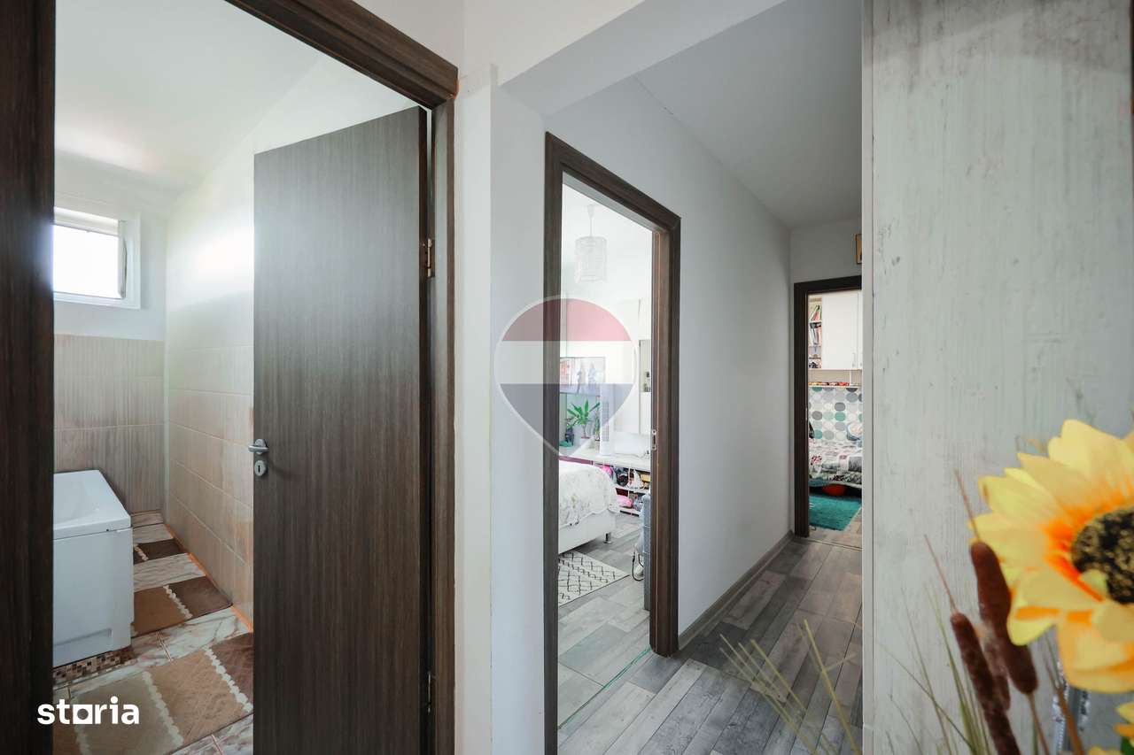 De vânzare apartament cu 2 camere, în zona Nufărul-6
