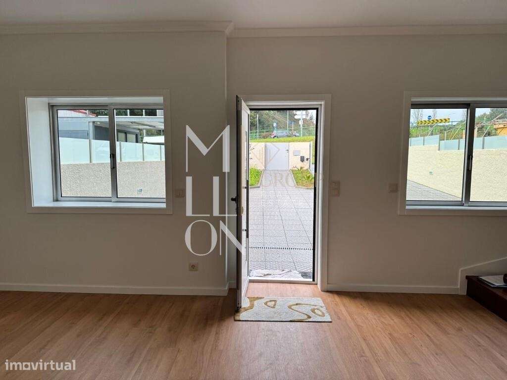 Moradia T3 Totalmente Remodelada c/ Terraço e Terreno – Pedroso, Vila - Grande imagem: 4/28