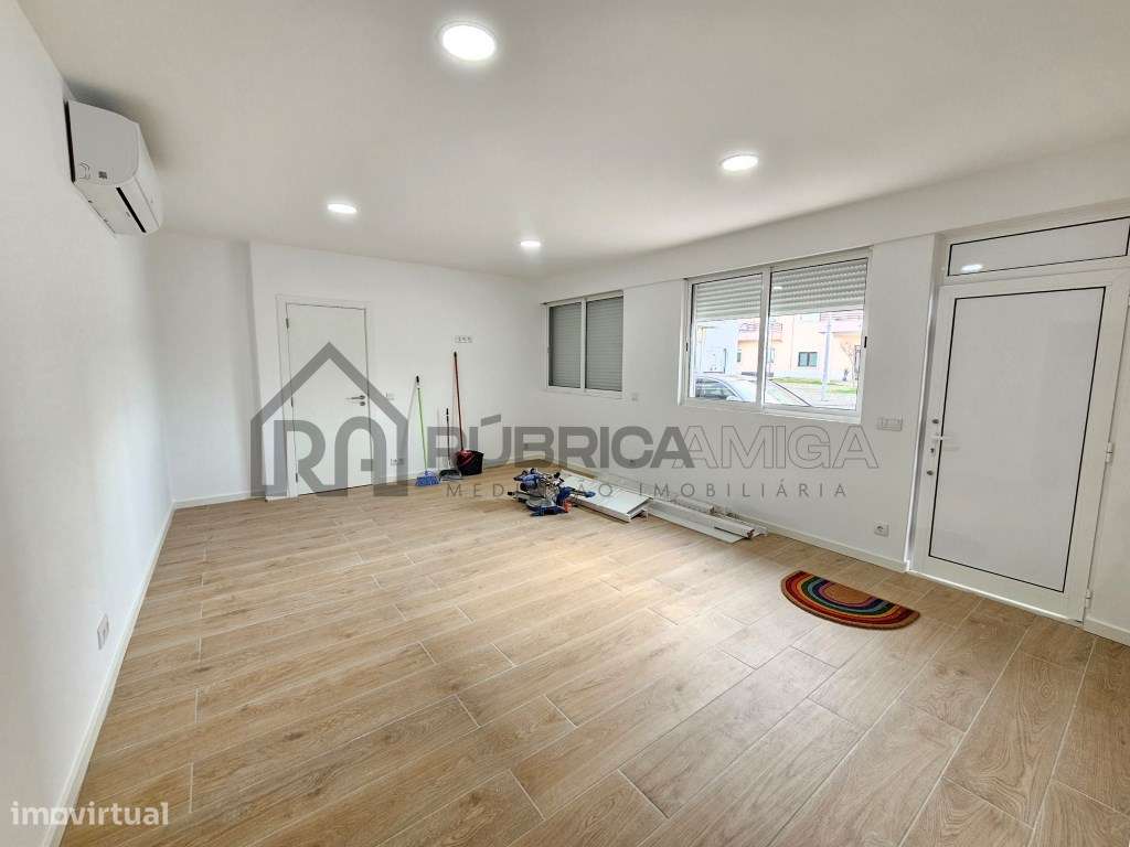 Moradia recuperada com garagem em Loulé-15