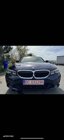 BMW Seria 3 318i Aut. Luxury Line - 1