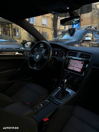 Volkswagen Golf 2.0 TSI DSG R - 10