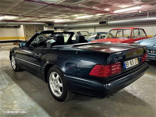 Mercedes-Benz SL 320 Standard - 11