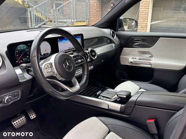 Mercedes-Benz GLB 200 d AMG Line 8G-DCT - 8