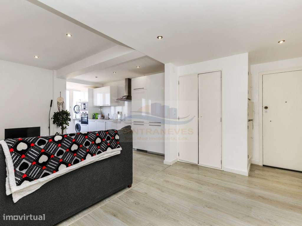 Excelente apartamento T2 remodelado recentemente e com vista soberb... - Grande imagem: 5/25