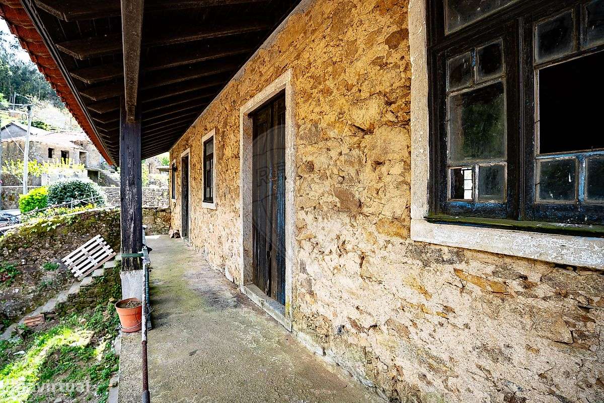 Moradia T3 para venda-7