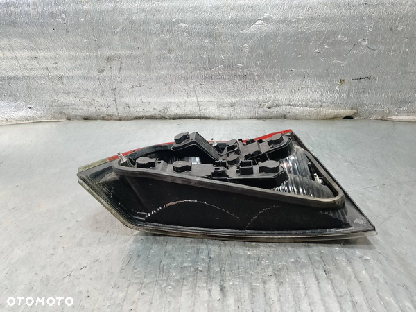 LAMPA TYLNA PRAWA VOLVO S60 ( 00-10 ) 153838 SEDAN - 3