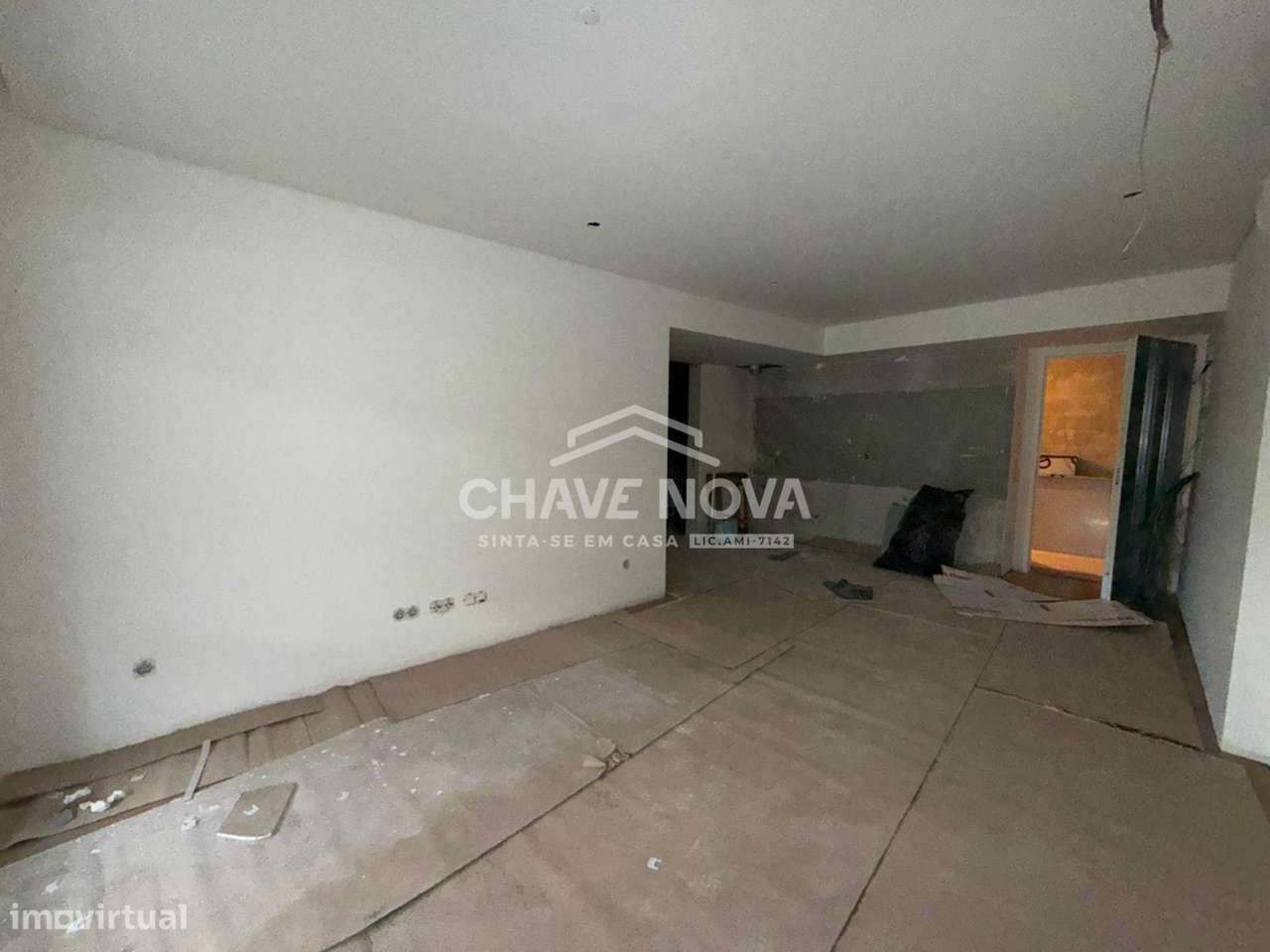 T1 Novo c/ Lugar de Garagem + Arrumo na Madalena  Ref.GN/02308/MH - Grande imagem: 4/13