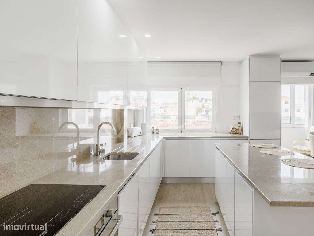 Apartamento T2+1 com varandas, Quarteira, Algarve - Grande imagem: 5/19