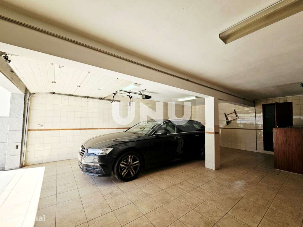 Moradia Geminada T4 - Zona Residencial-30