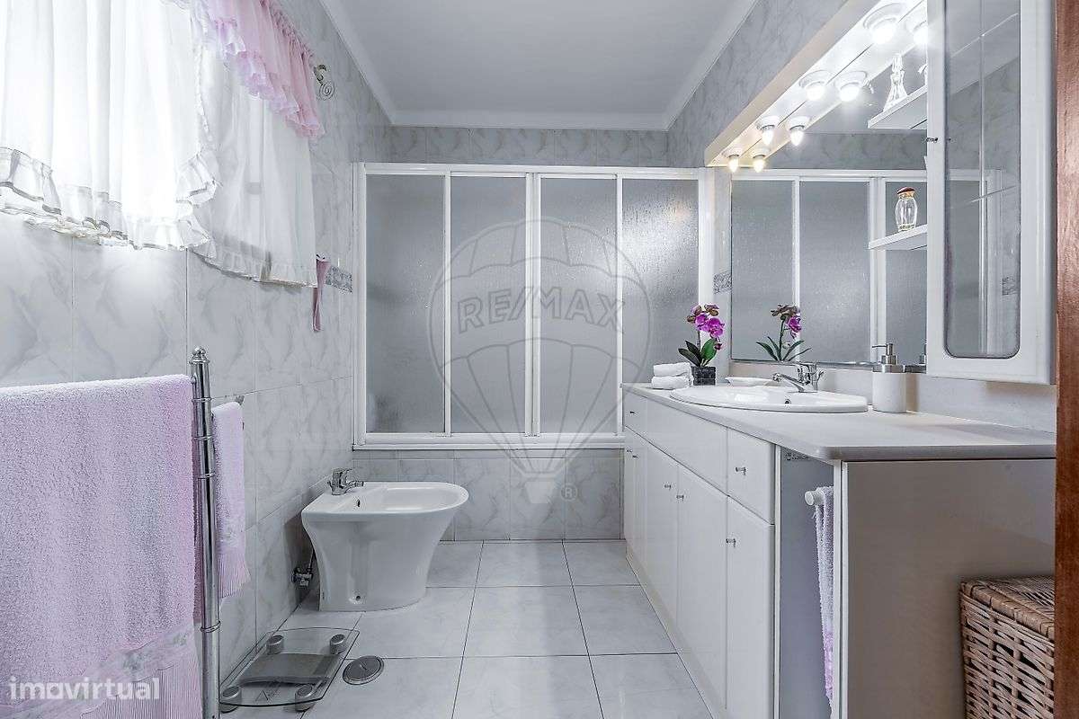 Moradia T5 para venda-29