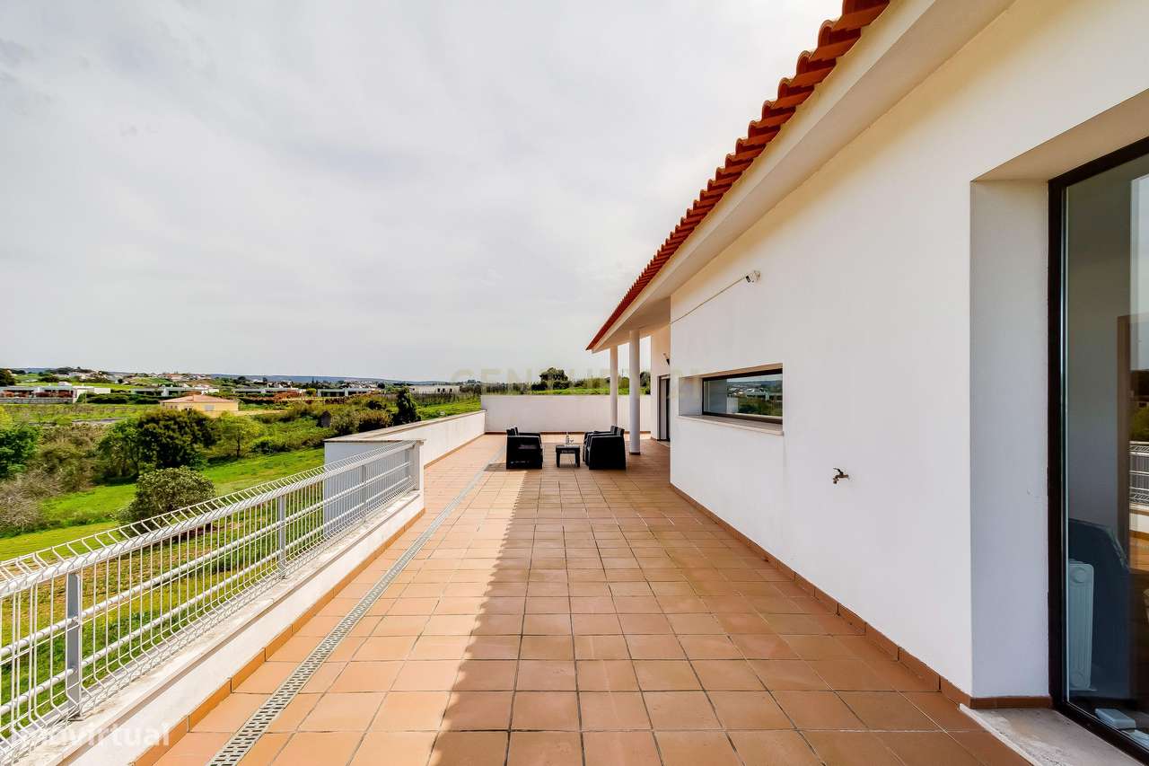 Moradia T3 com Piscina e 3 515 m² de Terreno | Entre o Campo e o Mar |-27
