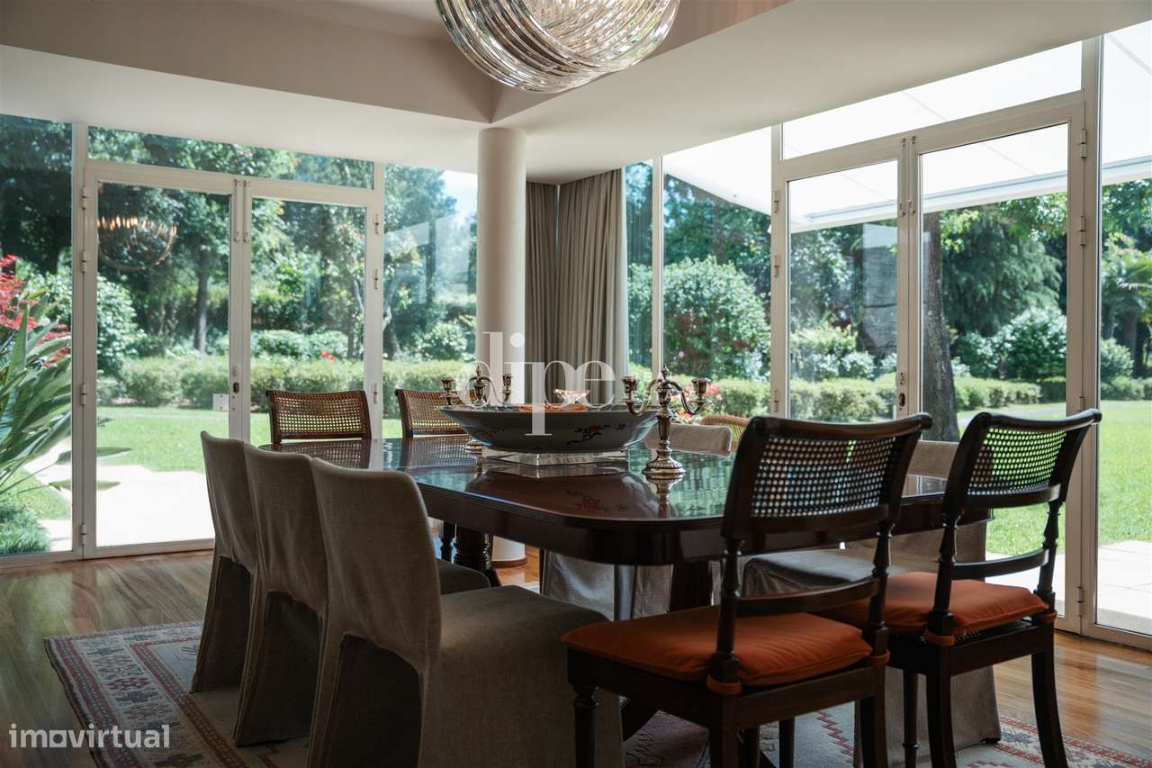 Luxuosa Propriedade T5 com piscina, lago, bosque e jardins-15