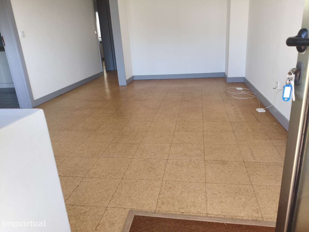 T2 no Centro de Aveiro, Arrendar - Grande imagem: 4/17