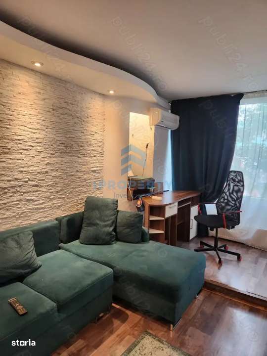 Apusului - P-ta Gorjului | 3 Camere | 1/4 | Posibilitate Centrala | Me