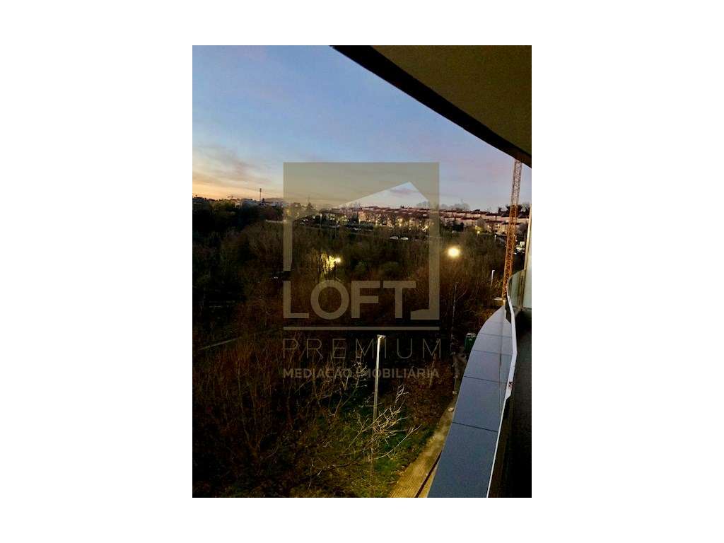 Apartamento T3 de Luxo c/ Vista Castelo e Parque da Cidade em Guima...-17