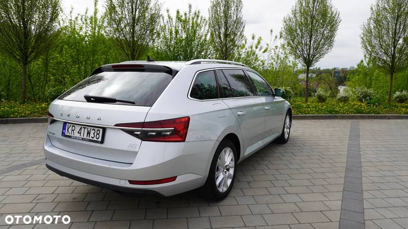 Skoda Superb 2.0 TDI Ambition - 2