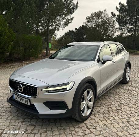 Volvo V60 Cross Country 2.0 D4 Geartronic - 1