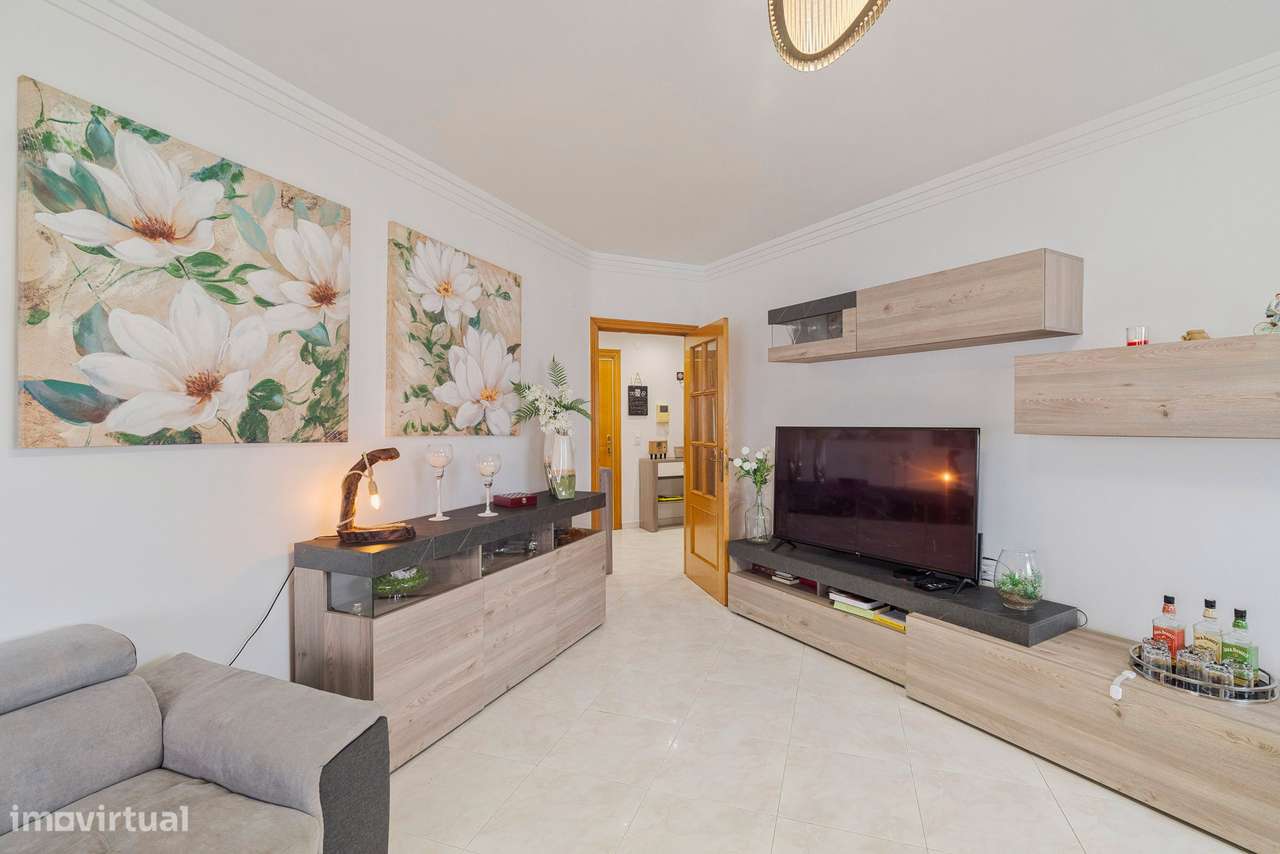 SANTA MARTA DO PINHAL - T2 com Garagem e Arrecadação!-10