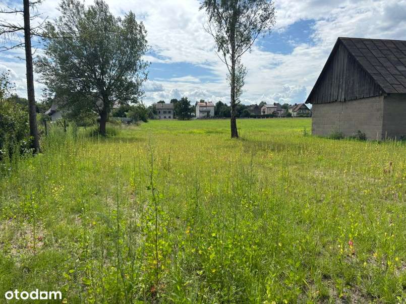 Duża zabudowana działka w mieście Brok-1