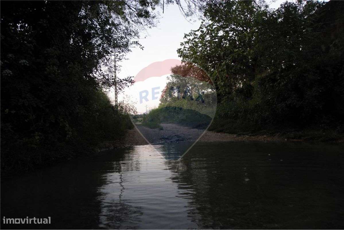 TERRENO PLANO COM A ÁREA DE 21.120 M2 - Grande imagem: 4/22