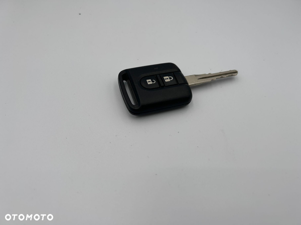 KLUCZ KLUCZYK PILOT NISSAN MICRA K12 ALMERA NAVARA 5WK4876/818 PCF7936 4D - 5